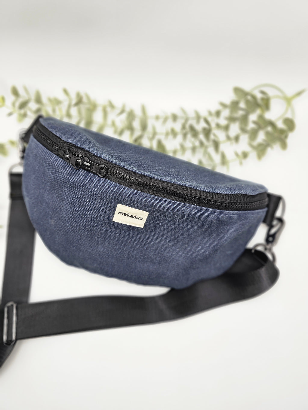 Midnight Bloom Wendetasche I maka:lua